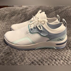 Cherokee Infinity Sneakers